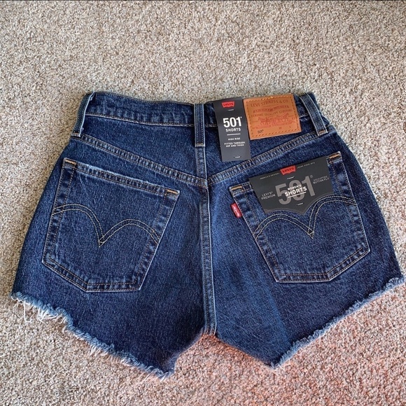 New Levi’s 501 Denim Shorts - Picture 1 of 7